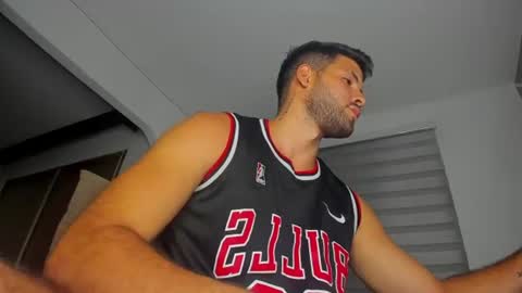 dereckhardd online show from June 2026 05:34:02 AM