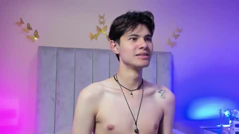 derek_sinn online show from March 2026 02:09:02 PM