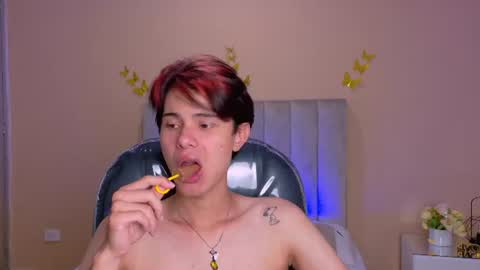 derek_sinn online show from July 2026 07:23:02 AM
