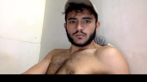 Snapshot of derek_smiith chatting on October 2025 03:20:02 PM Derek smiith online show from October 2025 03:20:02 PM