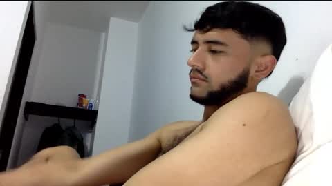 Snapshot of derek_smiith chatting on November 2025 10:41:02 AM Derek smiith online show from November 2025 10:41:02 AM