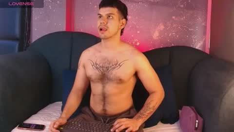 derek_voss online show from July 2026 12:42:02 PM