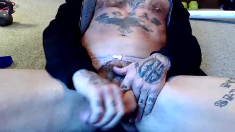 Snapshot of derekdiamond chatting on January 2026 06:44:02 PM henry garfield online show from January 2026 06:44:02 PM