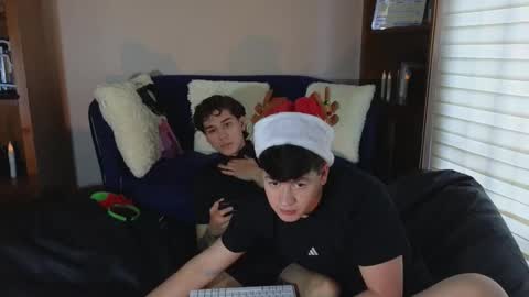 Derek online show from December 2025 09:41:02 PM