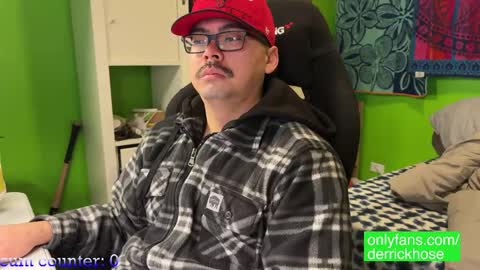 Snapshot of derrick_hose chatting on January 2025 04:09:01 PM Derrick Hose online show from January 2025 04:09:01 PM