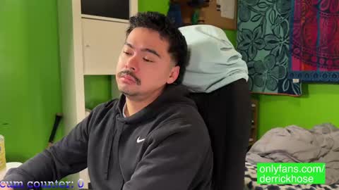 Snapshot of derrick_hose chatting on January 2025 04:18:01 AM Derrick Hose online show from January 2025 04:18:01 AM