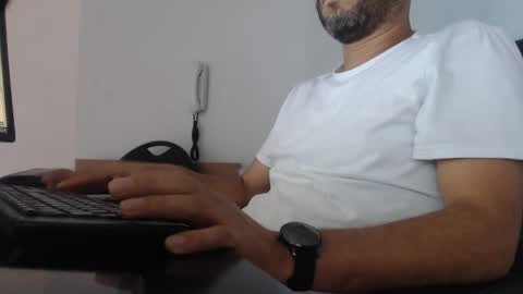 Snapshot of derrik_ chatting on December 2024 12:58:01 PM     online show from December 2024 12:58:01 PM