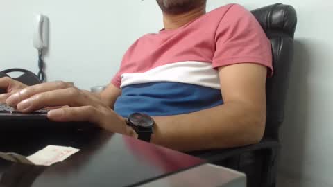 Snapshot of derrik_ chatting on December 2024 10:12:02 AM     online show from December 2024 10:12:02 AM