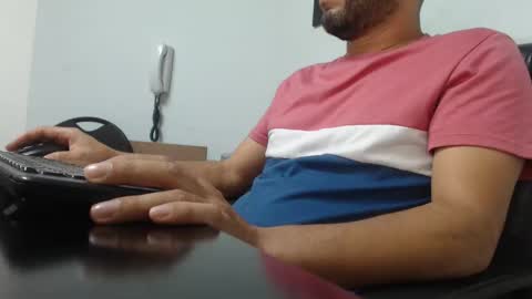 Snapshot of derrik_ chatting on December 2024 11:54:02 AM     online show from December 2024 11:54:02 AM