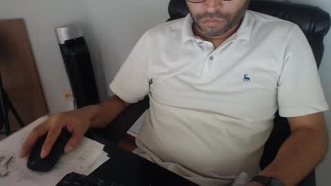 Snapshot of derrik_ chatting on January 2025 06:10:02 PM     online show from January 2025 06:10:02 PM