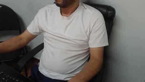 Snapshot of derrik_ chatting on March 2025 11:18:01 AM     online show from March 2025 11:18:01 AM