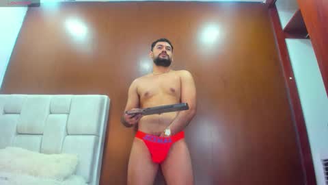 DerryBigger CM online show from February 2026 10:00:01 PM