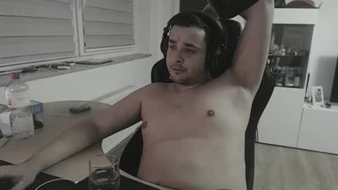 dershark online show from September 2025 02:00:02 AM