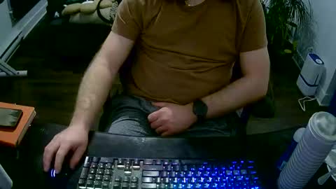 desdisdes online show from March 2026 10:37:01 PM