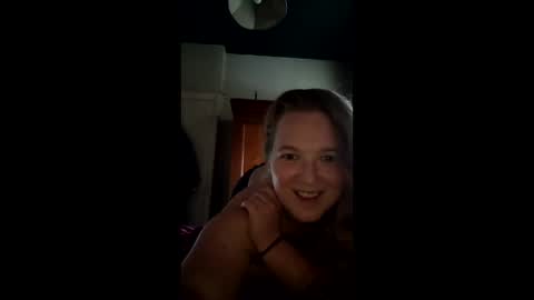 desideriacam online show from April 2026 04:23:02 PM