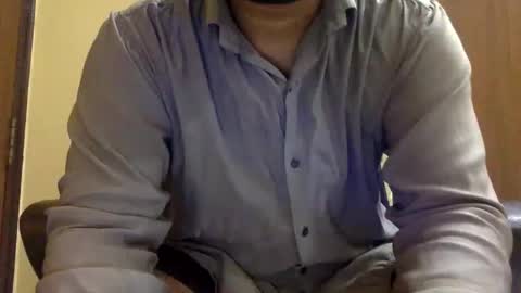 Snapshot of desiguylund chatting on June 2026 06:20:02 PM desiguylund online show from June 2026 06:20:02 PM