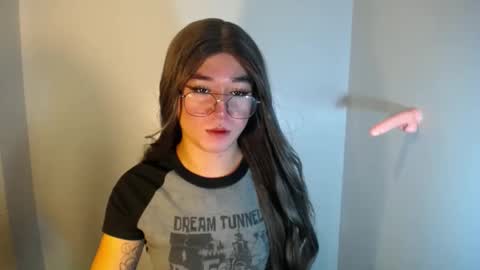 Snapshot of desirable_lorinexx chatting on December 2024 07:22:01 PM LORINE online show from December 2024 07:22:01 PM