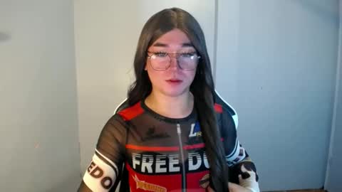 Snapshot of desirable_lorinexx chatting on January 2025 04:36:02 AM LORINE online show from January 2025 04:36:02 AM