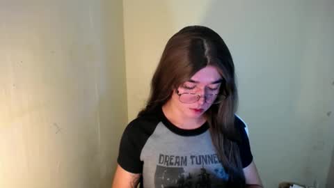 Snapshot of desirable_lorinexx chatting on January 2025 07:11:01 PM LORINE online show from January 2025 07:11:01 PM