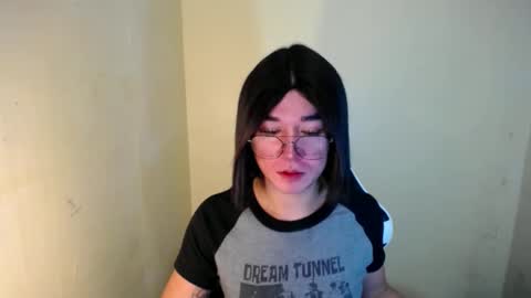 Snapshot of desirable_lorinexx chatting on January 2025 09:40:01 PM LORINE online show from January 2025 09:40:01 PM