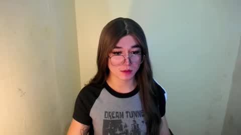 Snapshot of desirable_lorinexx chatting on February 2025 05:52:01 AM LORINE online show from February 2025 05:52:01 AM