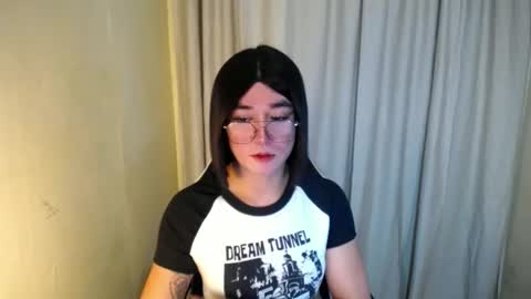Snapshot of desirable_lorinexx chatting on February 2025 02:48:02 AM LORINE online show from February 2025 02:48:02 AM