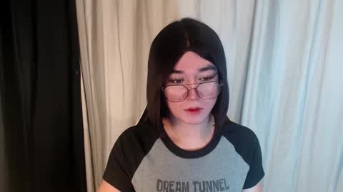 Snapshot of desirable_lorinexx chatting on March 2025 11:14:01 PM LORINE online show from March 2025 11:14:01 PM