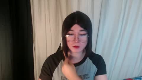 Snapshot of desirable_lorinexx chatting on March 2025 08:04:02 AM LORINE online show from March 2025 08:04:02 AM