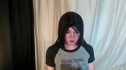 Snapshot of desirable_lorinexx chatting on March 2025 05:57:02 PM LORINE online show from March 2025 05:57:02 PM