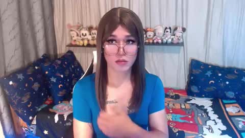 Snapshot of desirable_lorinexx chatting on September 2025 10:42:02 PM LORINE online show from September 2025 10:42:02 PM