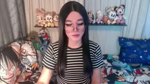 Snapshot of desirable_lorinexx chatting on October 2025 07:11:02 PM LORINE online show from October 2025 07:11:02 PM