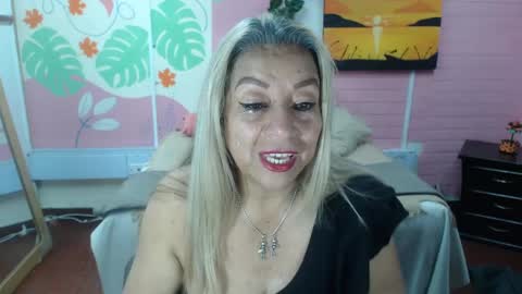 VALERIA online show from September 2025 04:18:01 PM
