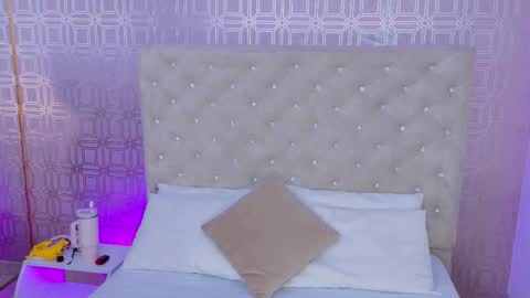 Sara Desire online show from September 2025 11:43:01 AM