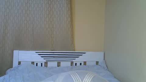 desiredahlia33 online show from February 2026 09:15:02 PM