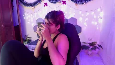 TORI AND MR. BEAR online show from November 2025 05:15:02 PM