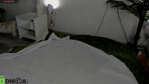 Snapshot of desiree_doll chatting on January 2026 01:00:02 AM Gill online show from January 2026 01:00:02 AM