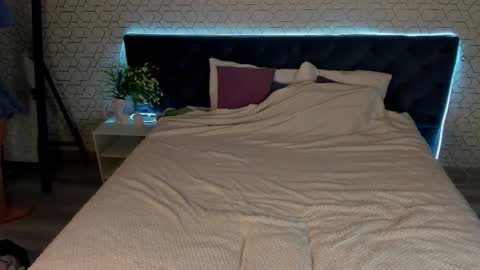 Gill online show from March 2026 01:12:02 AM