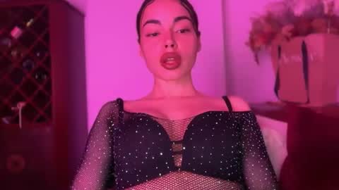 Petitee Desiree online show from April 2026 07:07:02 PM