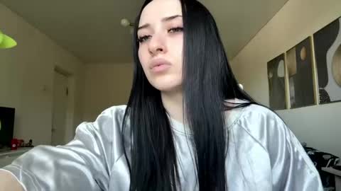 Kira online show from May 2026 07:27:02 AM