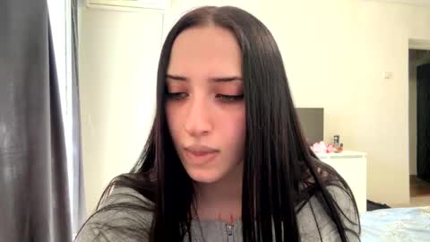 Kira online show from May 2026 12:31:02 PM