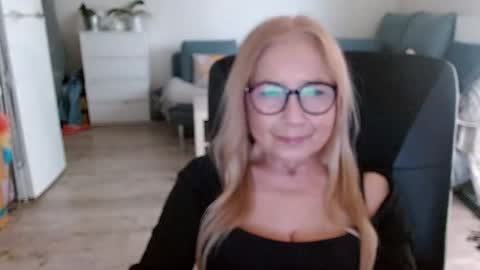 S O F I A online show from January 2025 10:58:02 AM