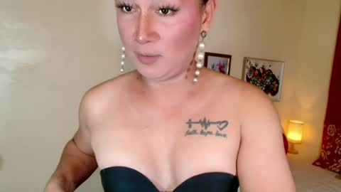 destenierose online show from June 2026 02:11:01 AM