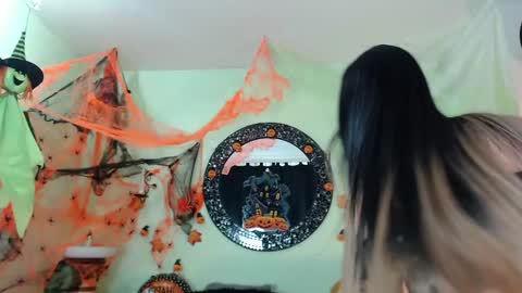 Destiny online show from October 2025 12:01:02 PM