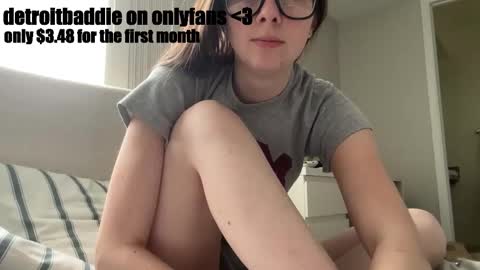 detroitbaddie online show from December 2025 07:20:02 PM