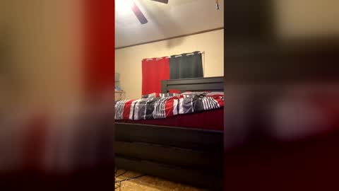 detroitredbone online show from May 2026 04:07:01 AM
