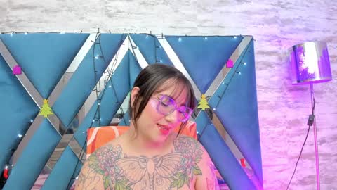 Deva Blue online show from December 2024 08:04:01 AM