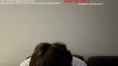 Snapshot of devantheplug chatting on December 2024 02:21:02 AM Devan online show from December 2024 02:21:02 AM