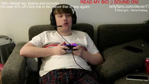 Snapshot of devantheplug chatting on March 2025 10:41:02 AM Devan online show from March 2025 10:41:02 AM