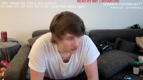 Snapshot of devantheplug chatting on March 2025 05:07:02 PM Devan online show from March 2025 05:07:02 PM