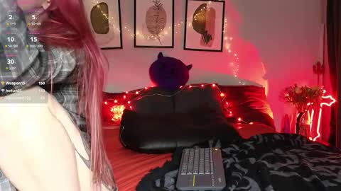 Snapshot of devil_s_bride chatting on September 2025 04:23:02 PM devil_s_bride online show from September 2025 04:23:02 PM